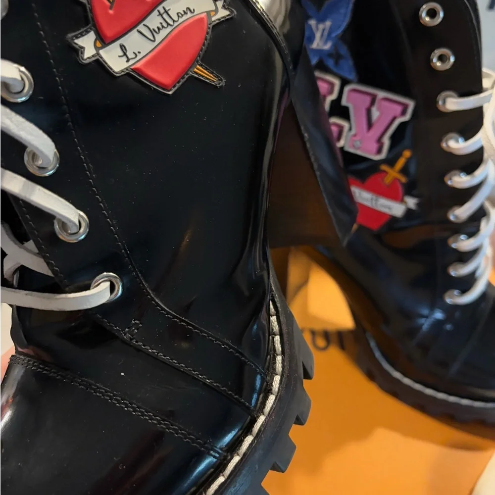 LV Heart Star Trail Boots ❤️ - Picture 10 of 16